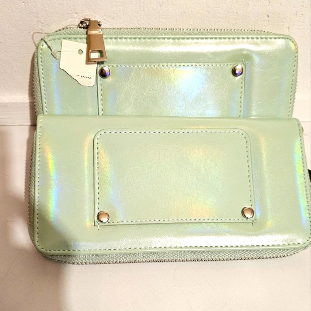 2 NWT wallets
